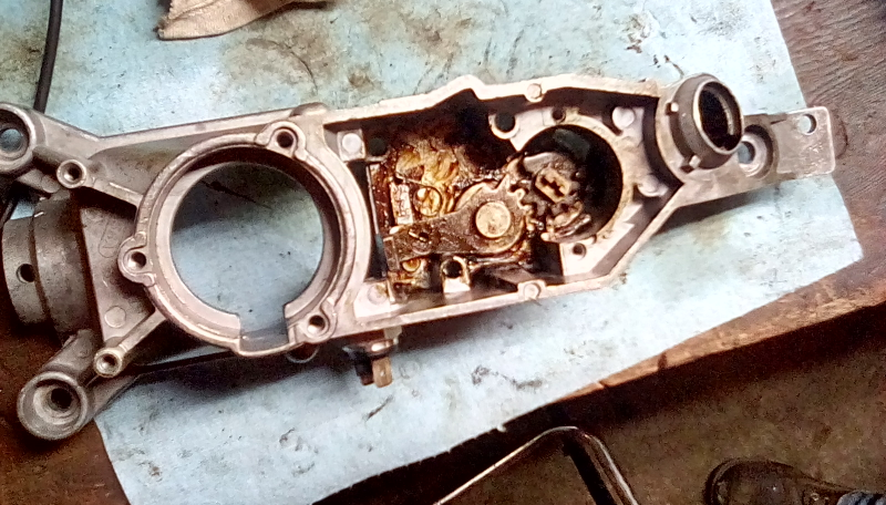 Illustration for article titled Saab 900: New Gears Day